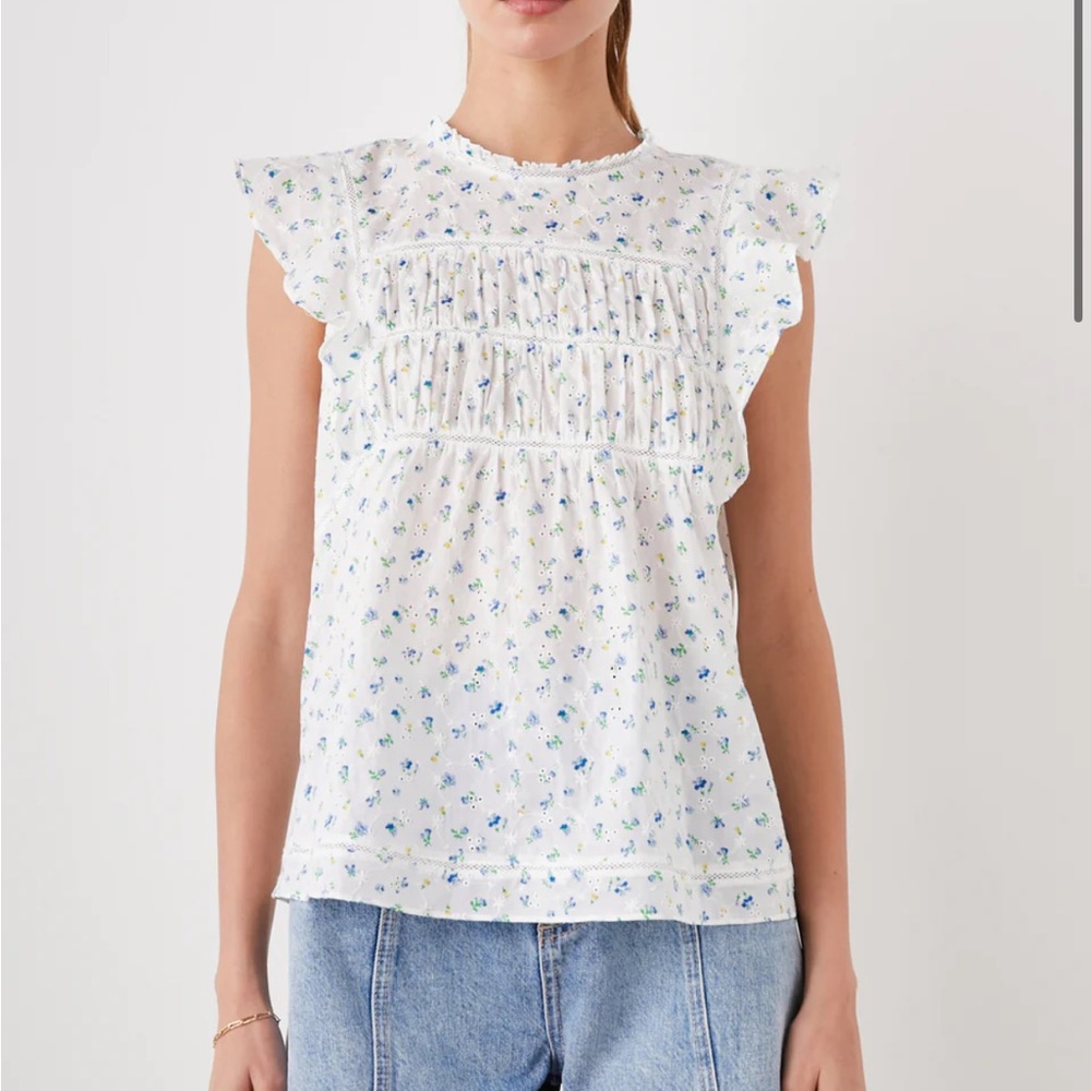 NWT rails Filomena Top
Bluebell Eyelet Size Medium